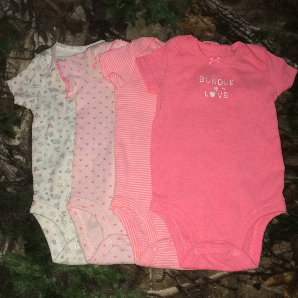 💖 Bundle of Love 💖 ✨4pk Onesies✨